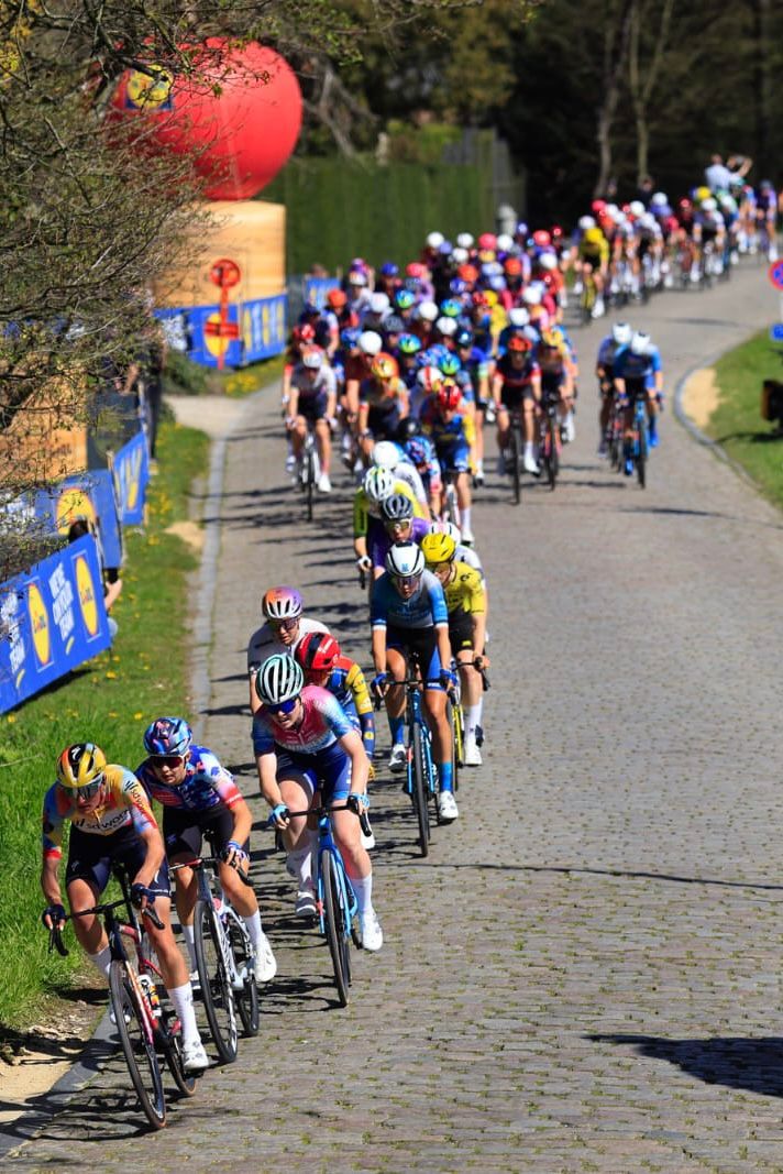 Belgias kuuendat korda peetud naiste ühepäevasõidul Scheldeprijs (UCI 1.Pro; 130,3 km) ületas Laura Lizette Sander (Hitec Products – Fluid Control) lõpujoone pe