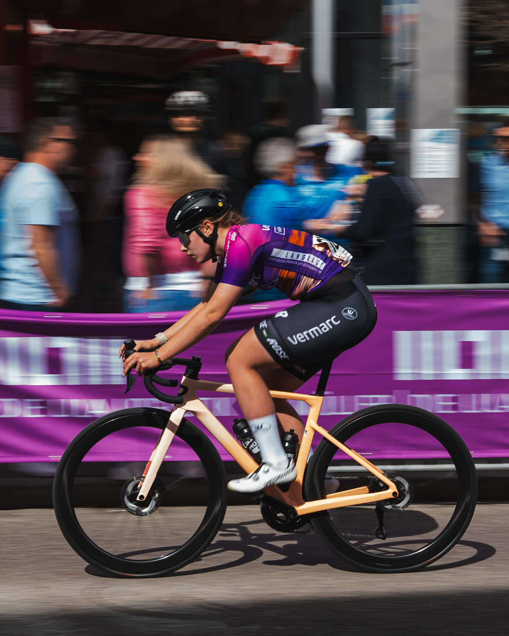 Belgias peetud kuni 17-aastaste tüdrukute ja naisjuunioride ühepäevasõidul Nieuwmoer-Kalmthout pälvis Linda Lensment (Vermarc Cycling Team) 11. koha. 62-kilomee