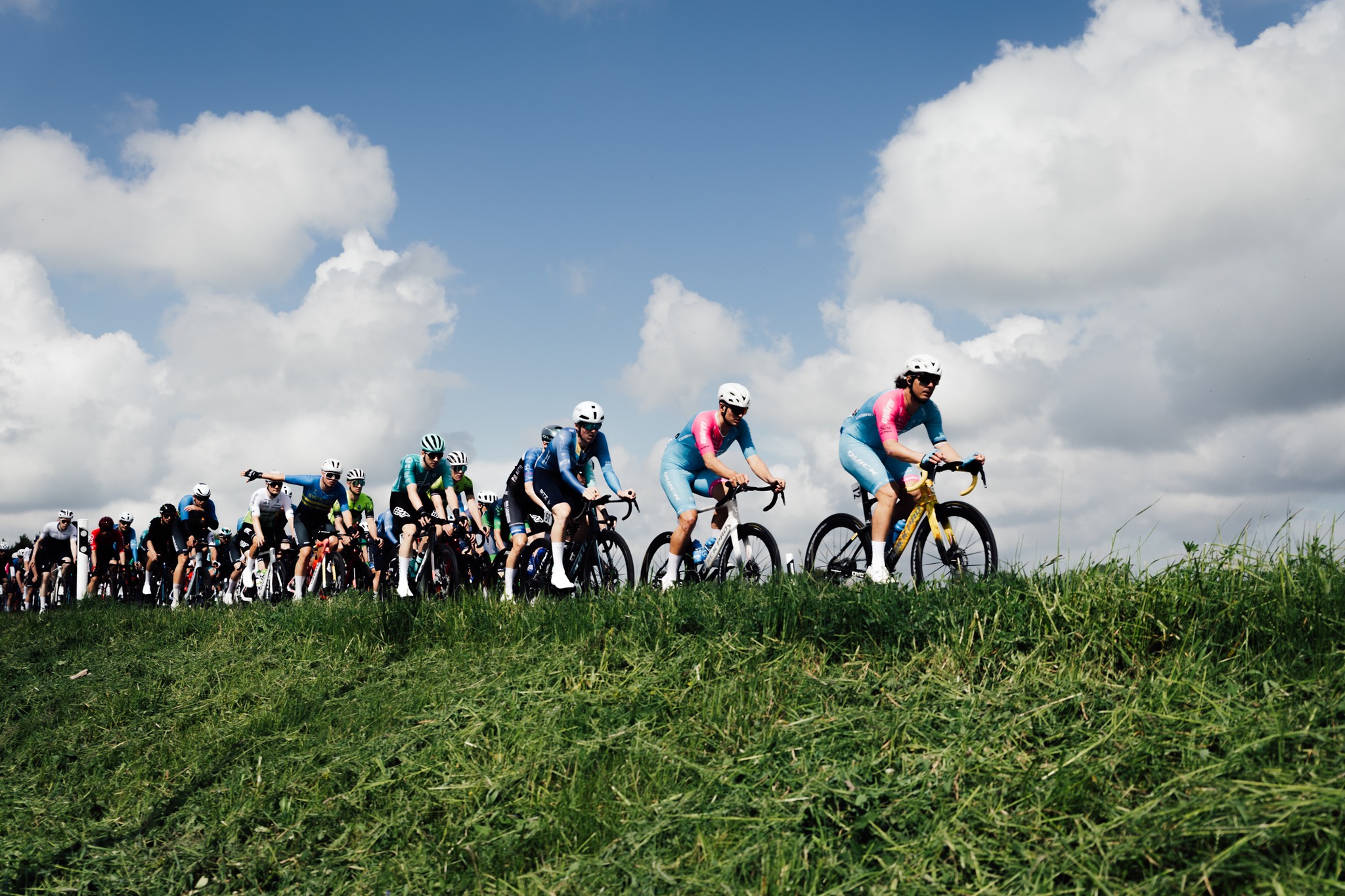 Eesti suurim rahvusvaheline maanteerattavõistlus Tour of Estonia toob tänavu kaasa mitmeid põnevaid uuendusi. Esmakordselt üle mitme aasta algab velotuur 4. juu